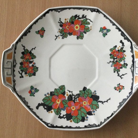 Vintage Royal Doulton dinner Plate red flowers handled Made in England 10" long - Picture 1 of 7